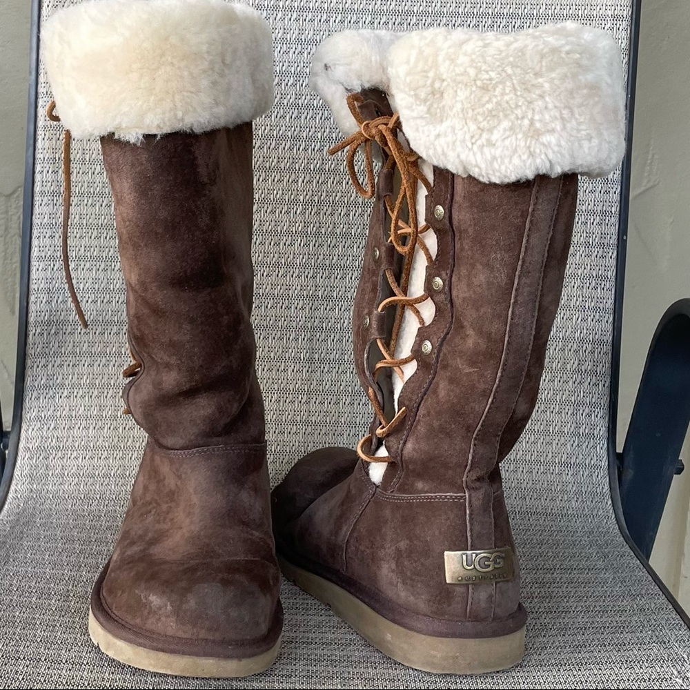 UGG Australia Upside Tall Lace Up Shearling Lined brown Winter Boots Size 9